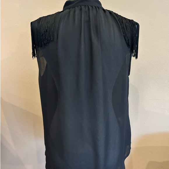 BCBG Eneration Black Fringe Sleeveless Top with Keyhole Detail, Size M - Picture 5 of 9